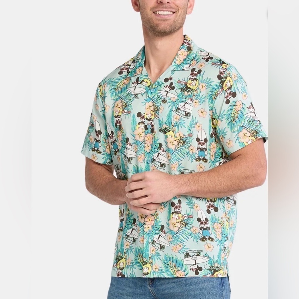 Mickey Mouse Shirt, Mickey Vacation, Size XL PIT TO PIT 26” 
30” length